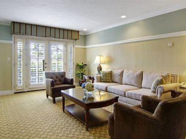 Photo of Livingroom in Golden Rectangle