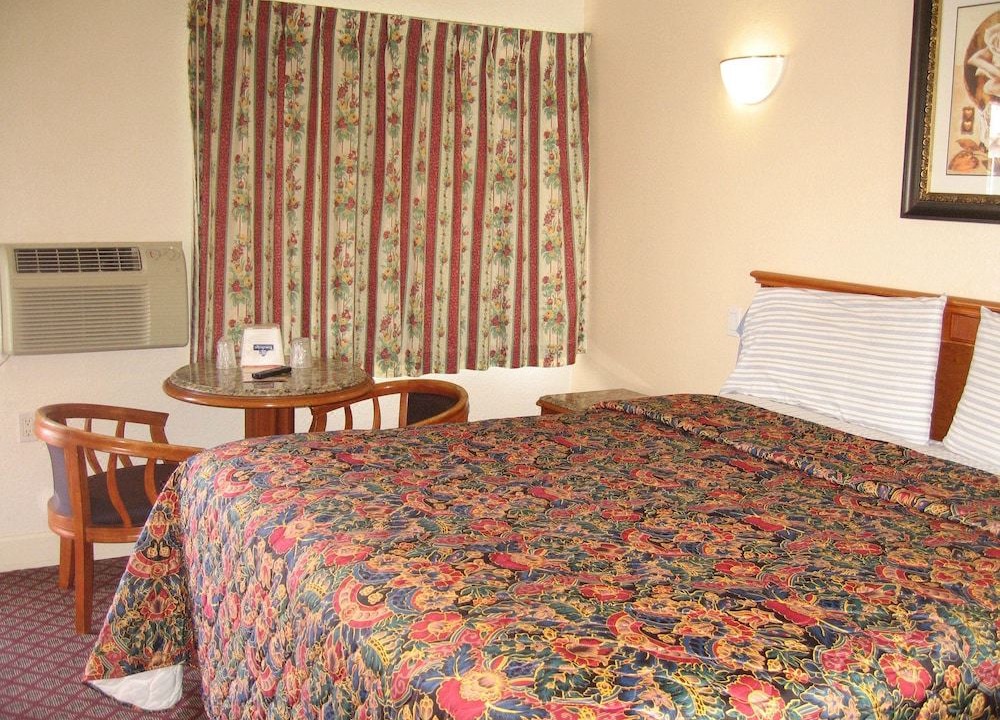 Photo of Bedroom in Sutter