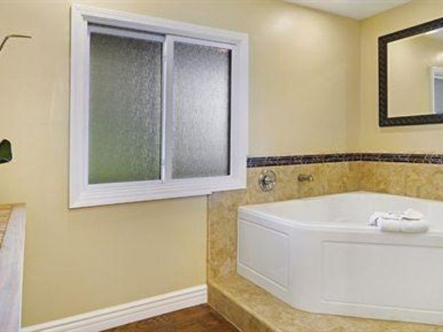 Photo of Bathroom in Golden Rectangle