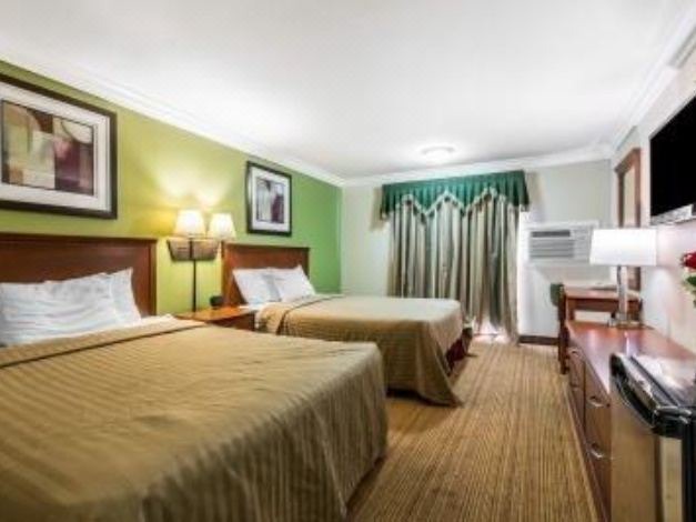 Photo of Bedroom in Canyon Lake