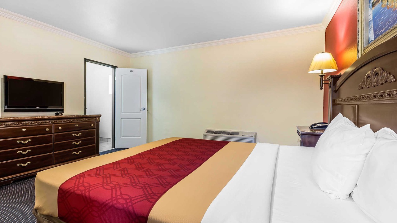 Photo of Bedroom in Circle Area