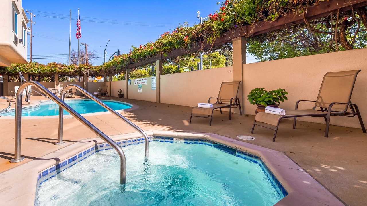 Photo of Outdoor in Newhall