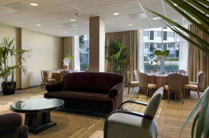 Photo of Livingroom in Beverly Hills