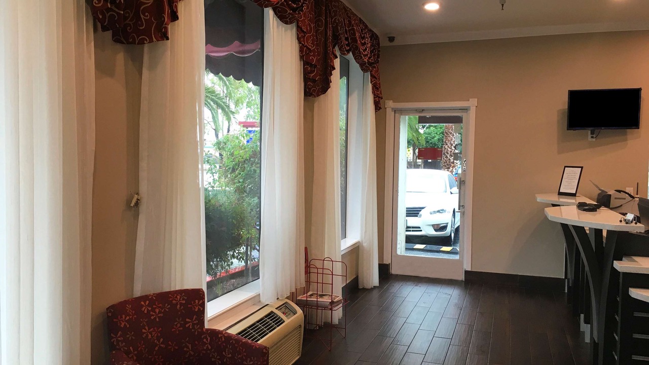 Photo of Livingroom in Milpitas