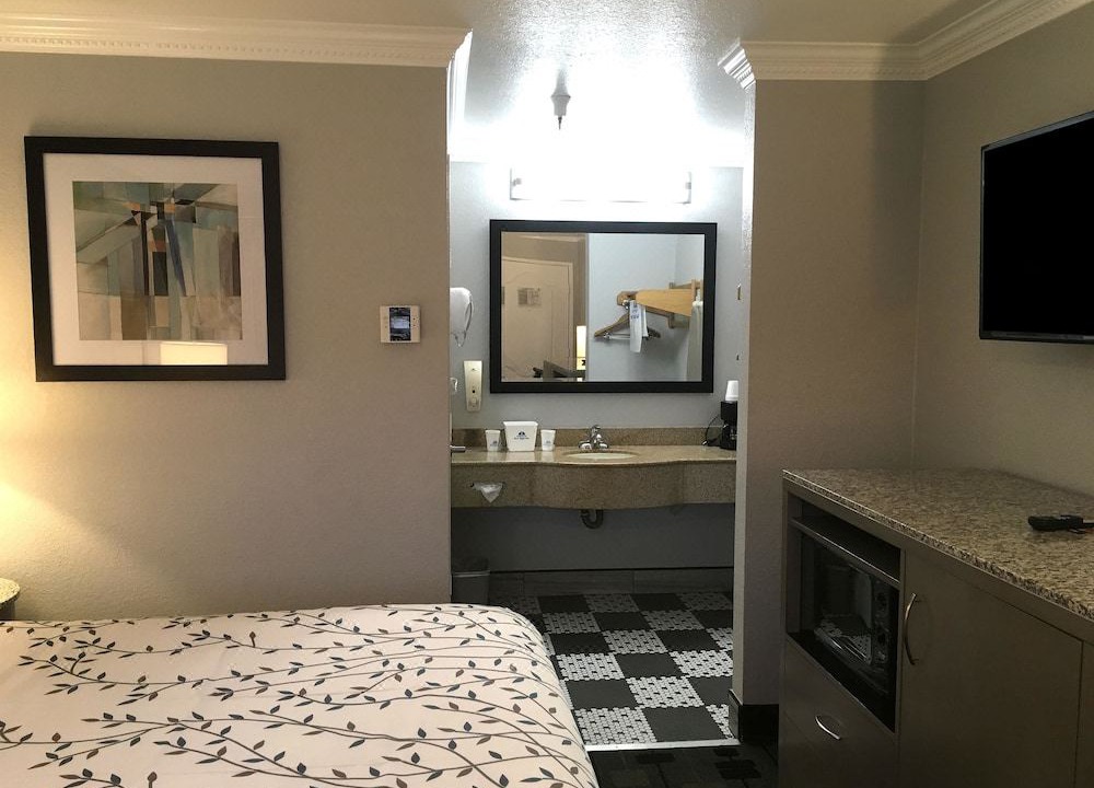 Photo of Bedroom in Milpitas