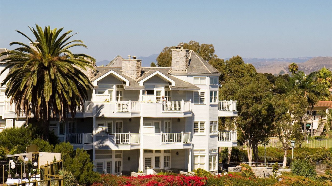 Photo of Buildings in Dana Point