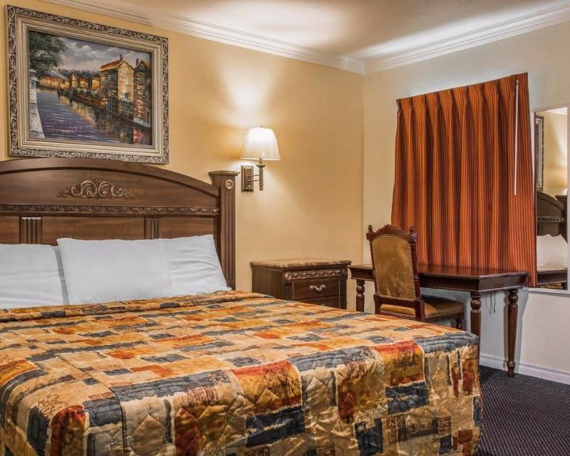 Photo of Bedroom in Circle Area
