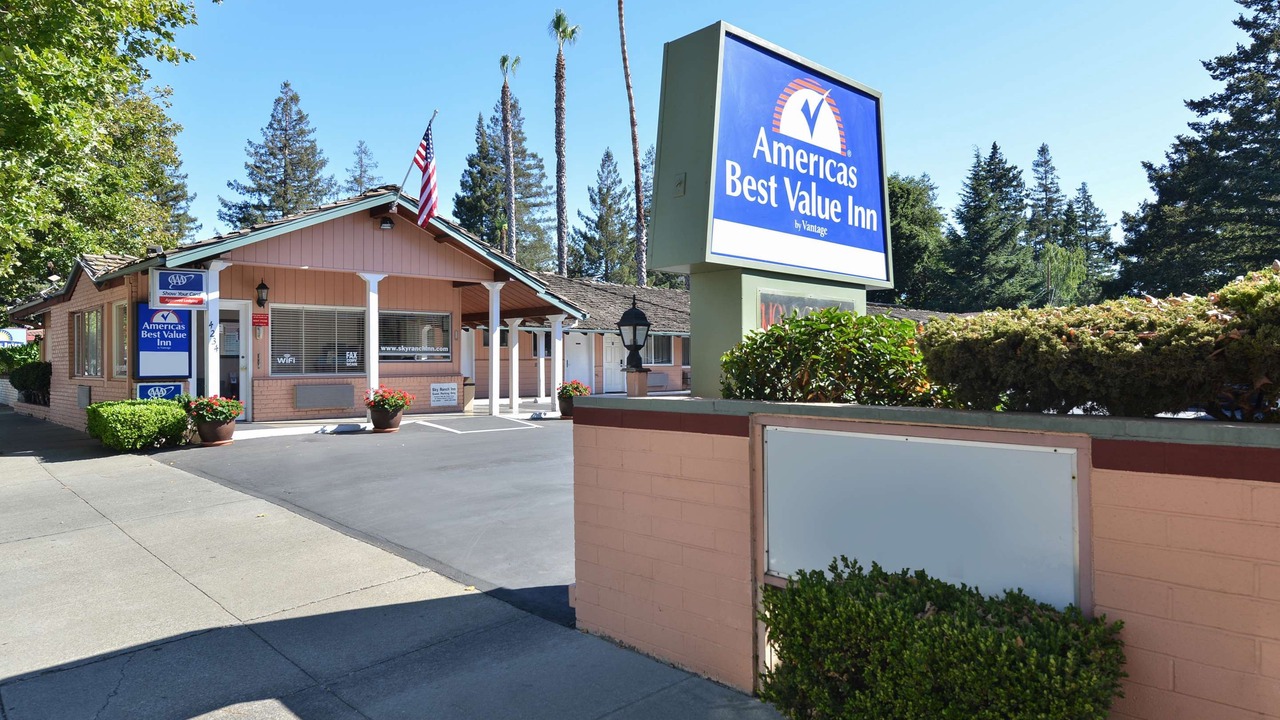 Photo of Buildings in Palo Alto
