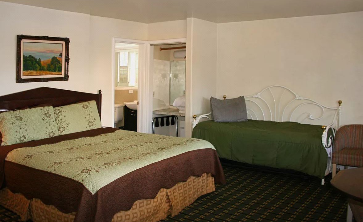 Photo of Bedroom in Northwest Carmel