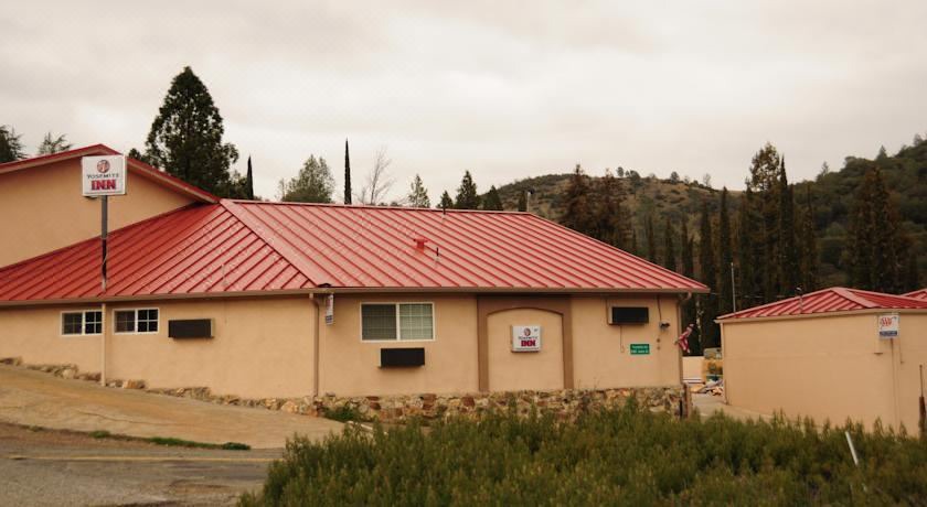Photo of Buildings in Mariposa