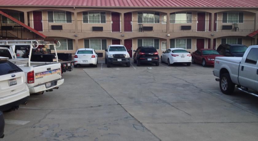 Photo of Buildings in Mariposa