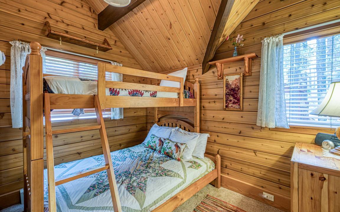 Photo of Bedroom in Al Tahoe