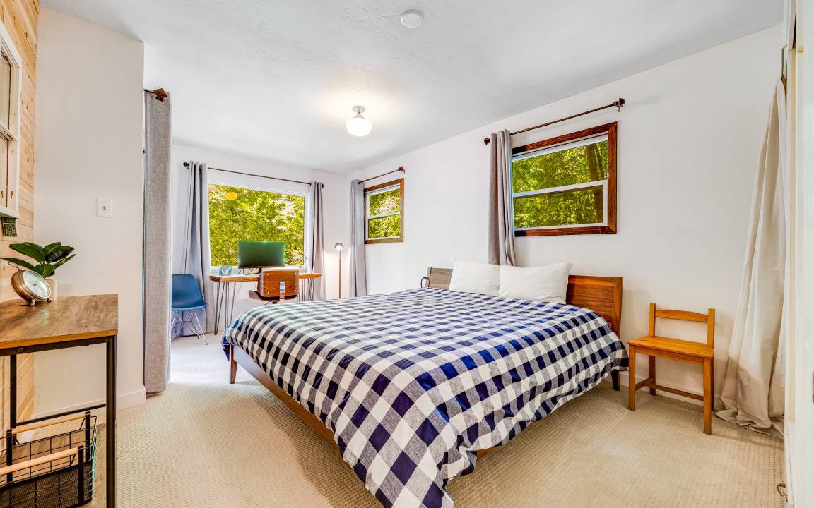 Photo of Bedroom in Cazadero