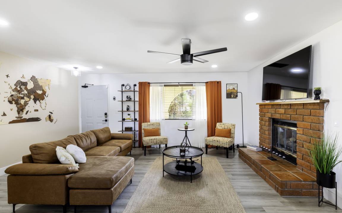 Photo of Livingroom in Yucca Valley