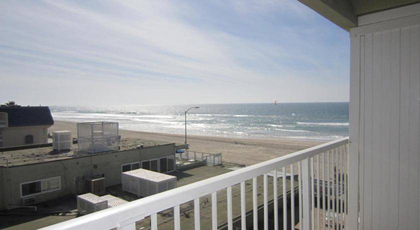 Photo of Others in Pacific Beach