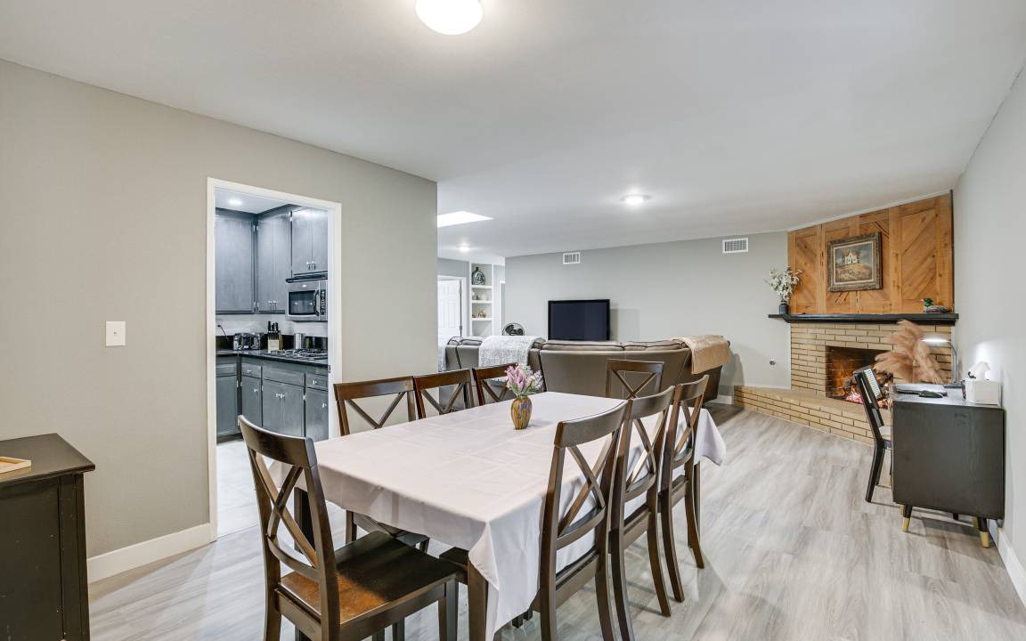 Photo of Livingroom in Spring Valley