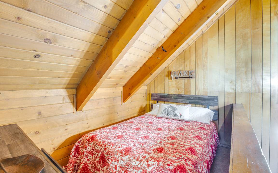 Photo of Bedroom in Tahoe Paradise