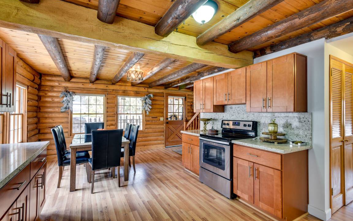 Photo of Kitchen in Pine Mountain Club
