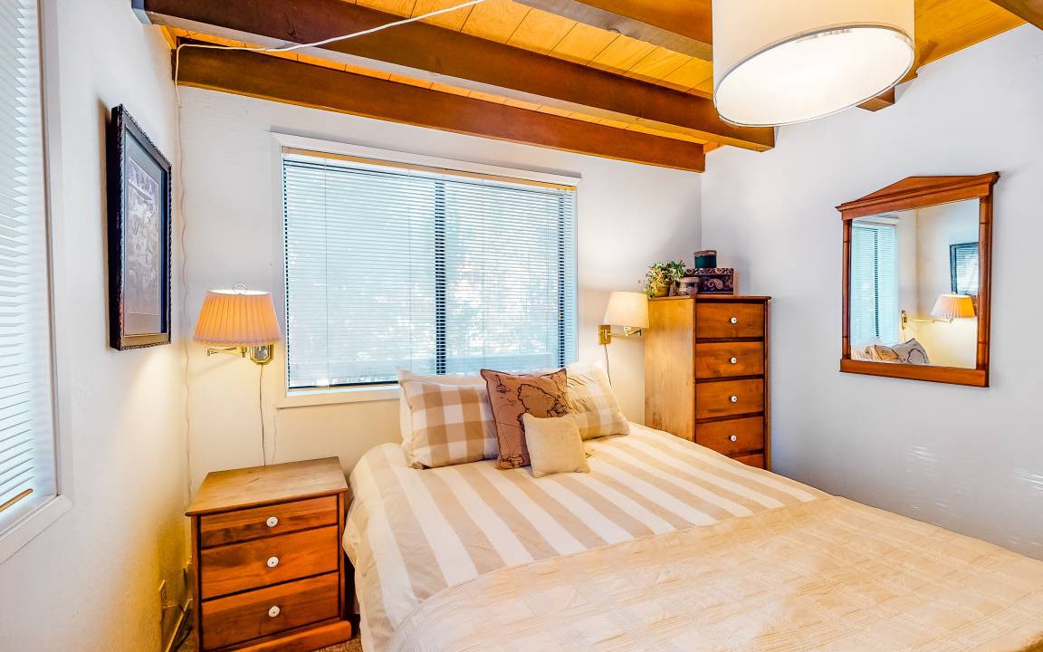 Photo of Bedroom in Serene Lakes