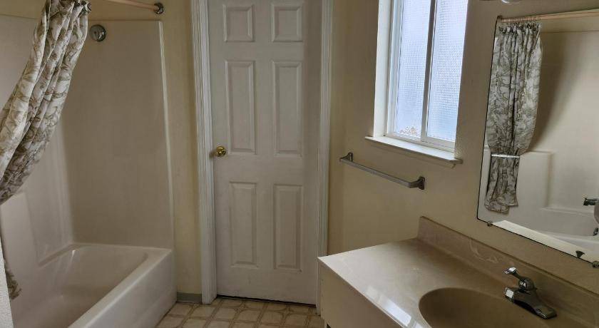 Photo of Bathroom in Crescent City