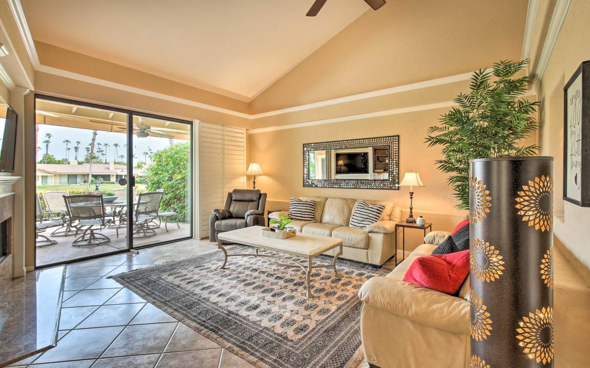 Photo of Livingroom in Palm Desert