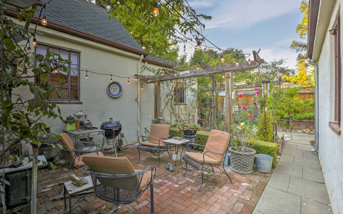 Photo of Others in West Menlo Park