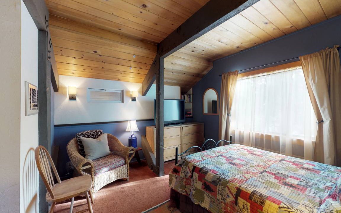 Photo of Bedroom in Majestic Pines