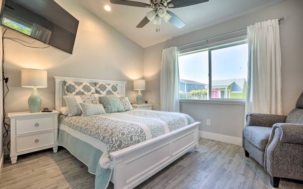 Photo of Bedroom in Crescent City North