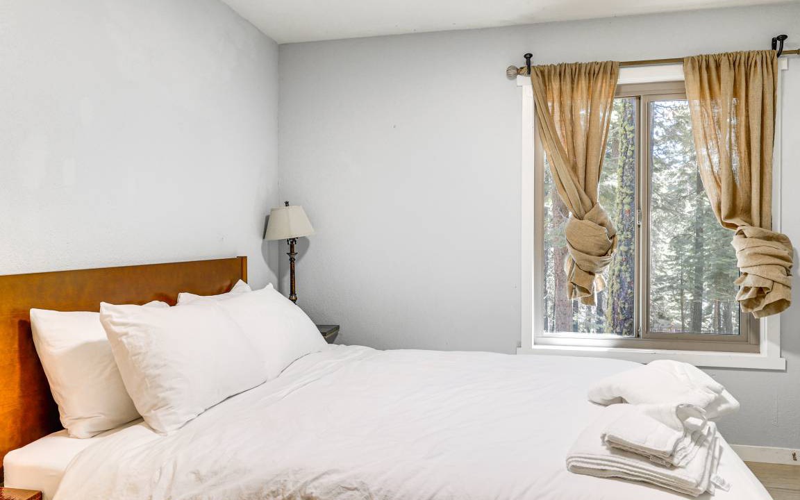 Photo of Bedroom in Tahoe Woods