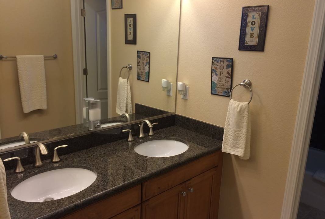 Photo of Bathroom in Tracy