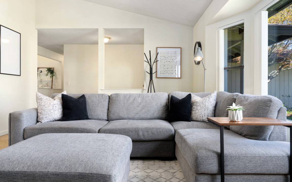 Photo of Livingroom in Pleasant Grove