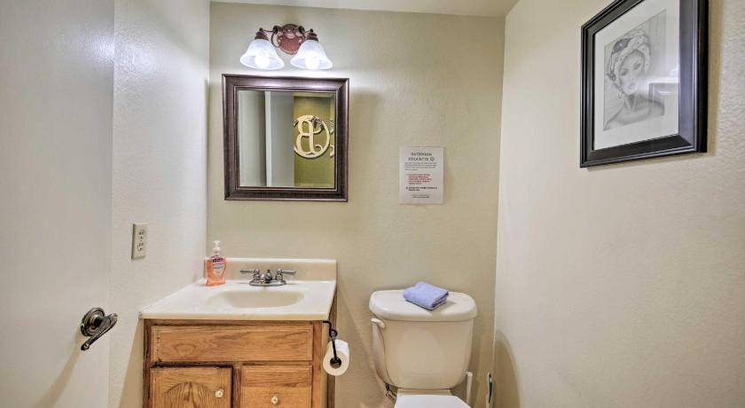 Photo of Bathroom in Lincoln Acres
