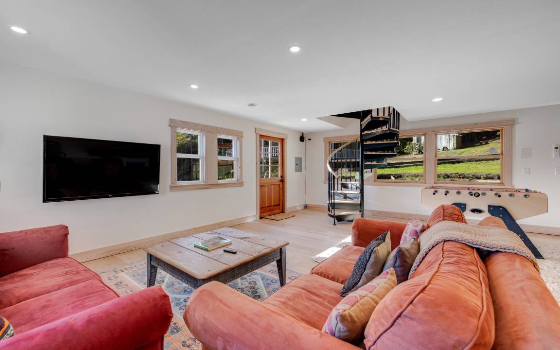 Photo of Livingroom in Little River