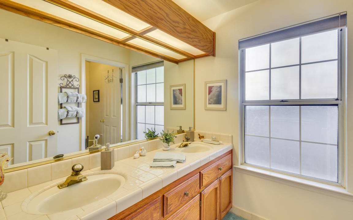 Photo of Bathroom in Merced