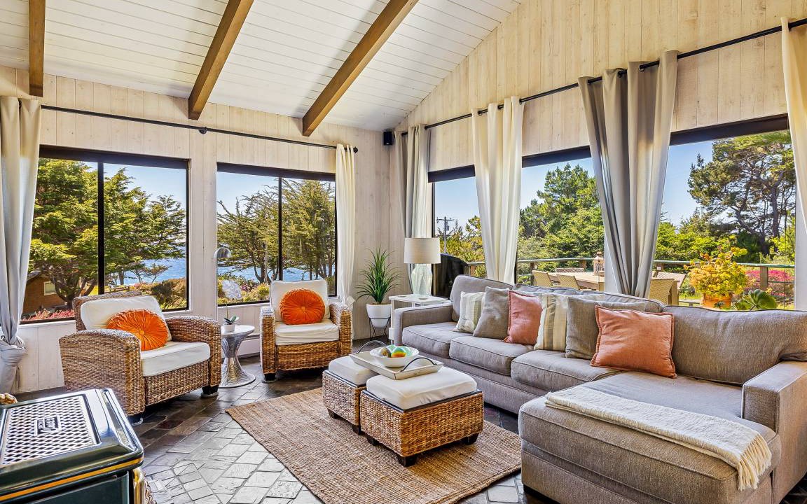Photo of Livingroom in Timber Cove