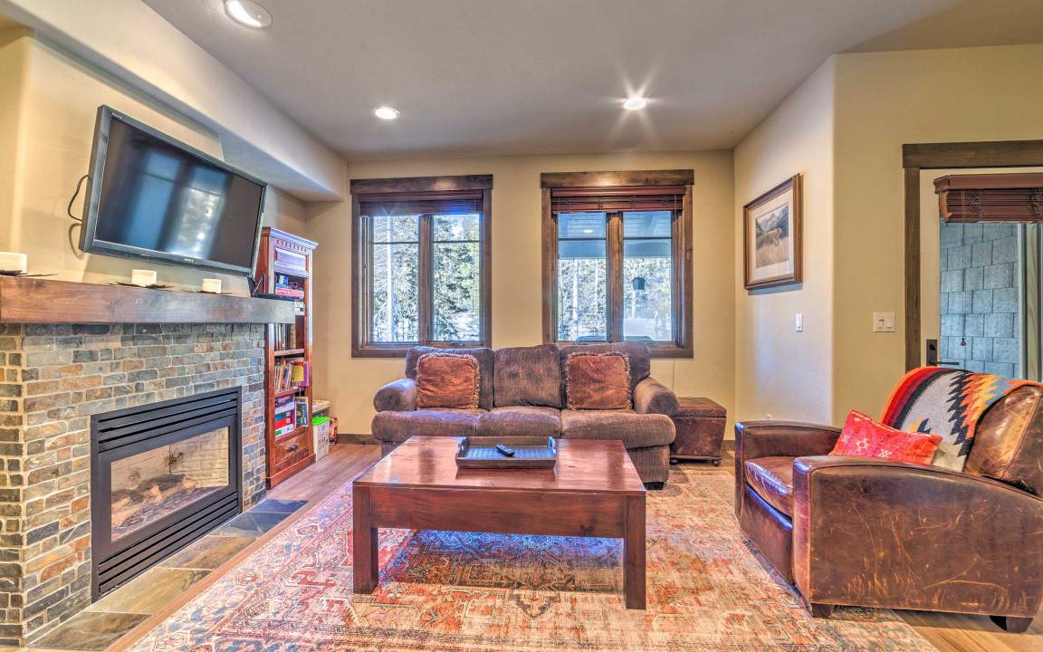 Photo of Livingroom in Woodwinds