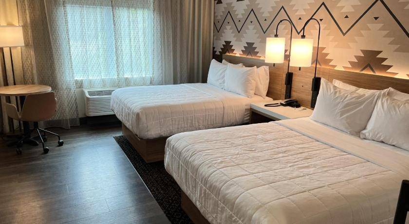 Photo of Bedroom in Redwood Valley