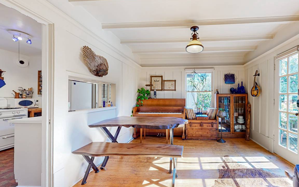 Photo of Livingroom in North Berkeley