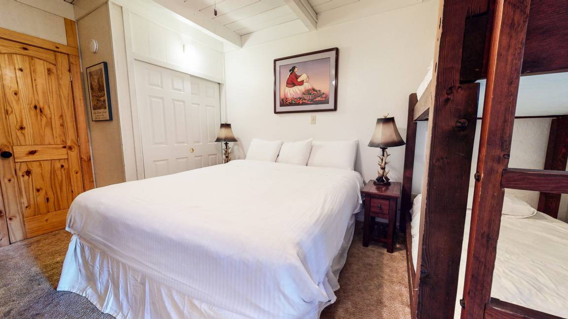 Photo of Bedroom in Mammoth Lakes