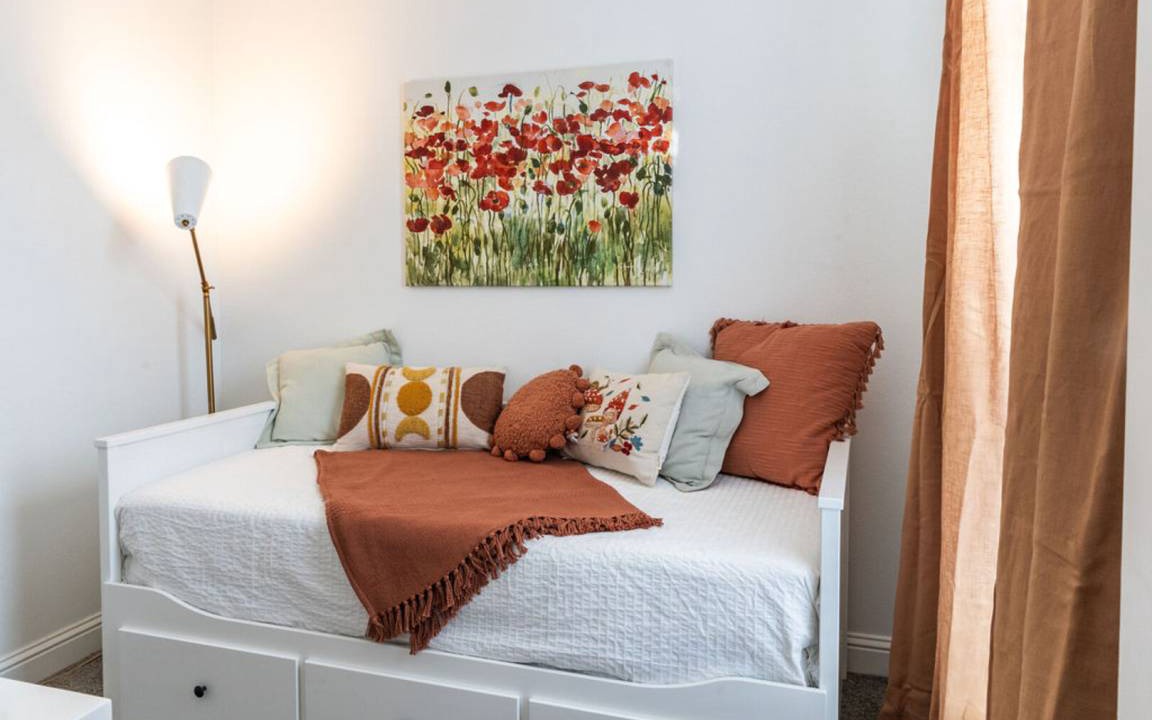 Photo of Bedroom in Lincoln Acres