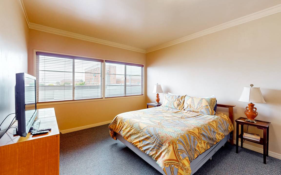 Photo of Bedroom in Downtown