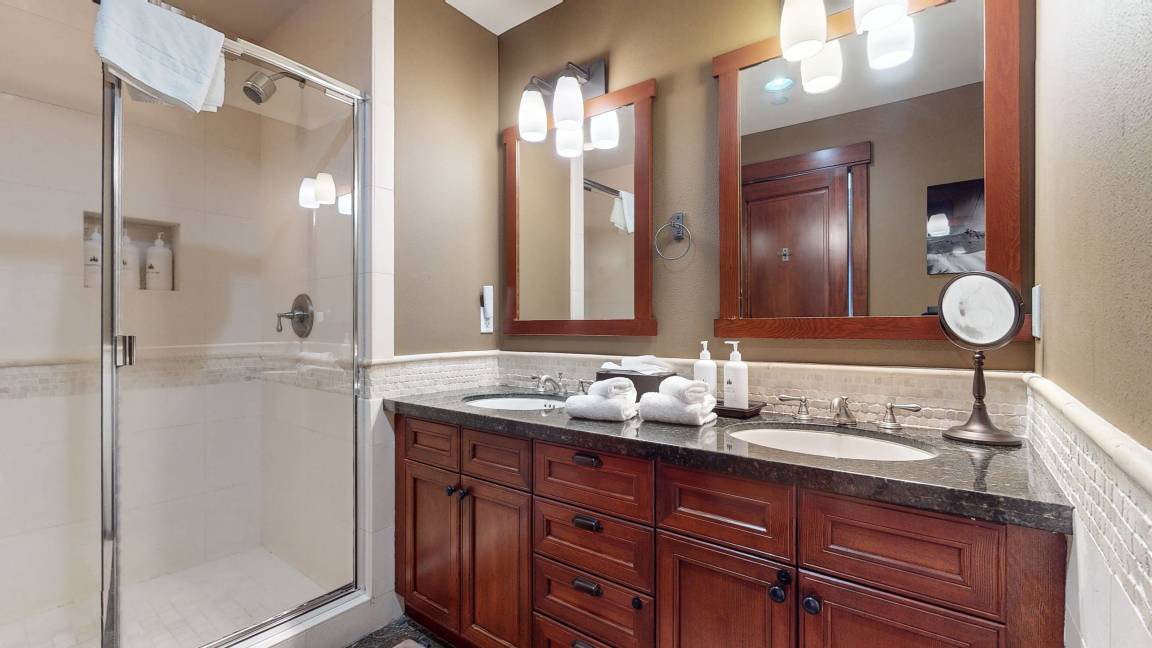 Photo of Bathroom in Mammoth Lakes