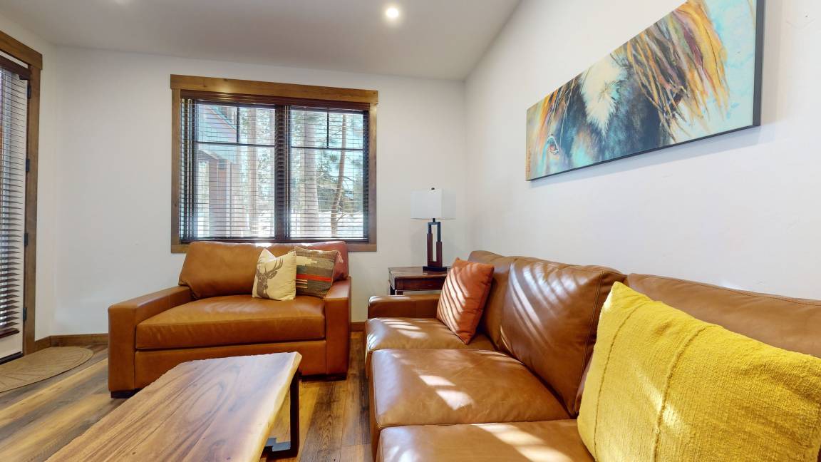 Photo of Livingroom in Woodwinds