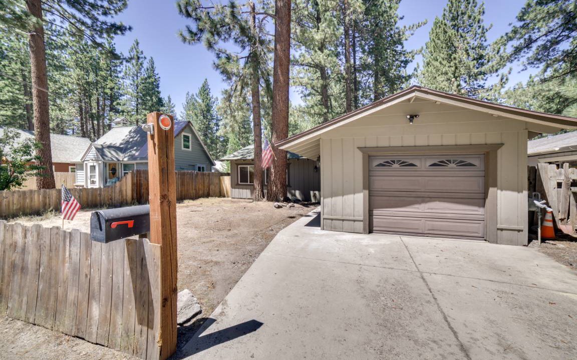 Photo of Others in Al Tahoe