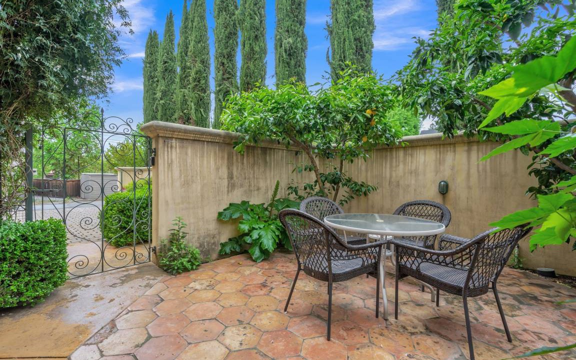 Photo of Patio Balcony in Healdsburg