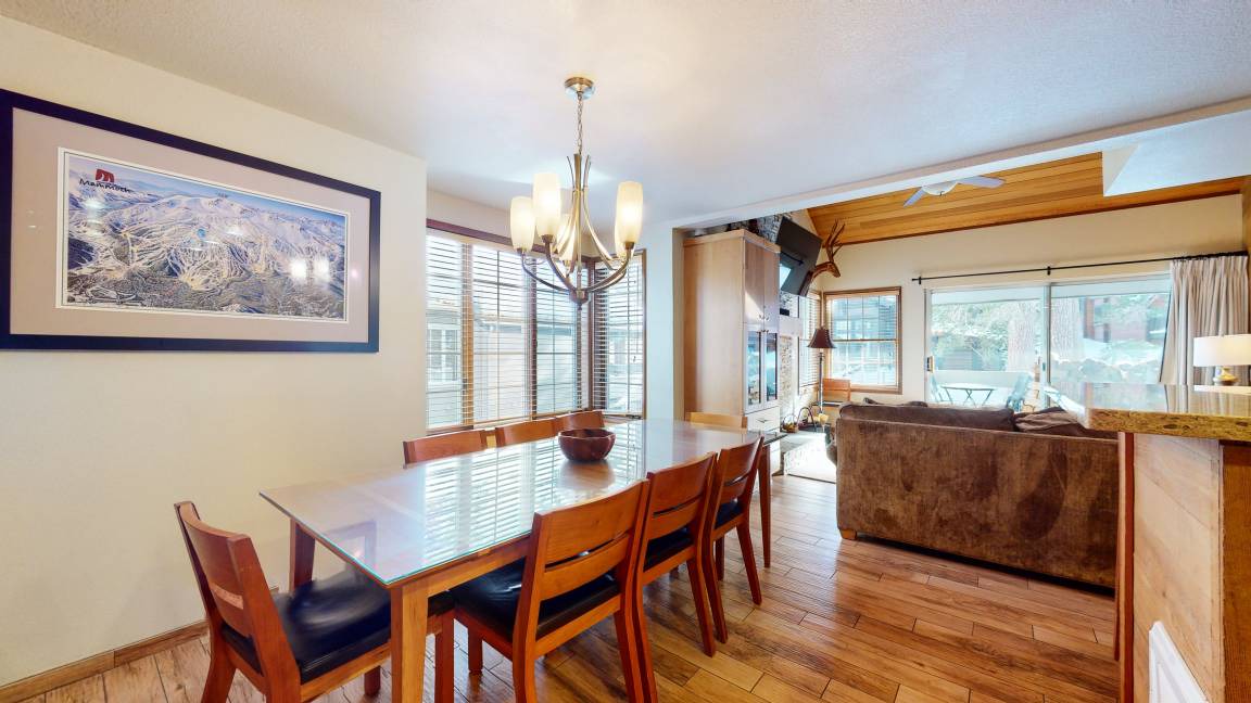 Photo of Kitchen in Mammoth Lakes