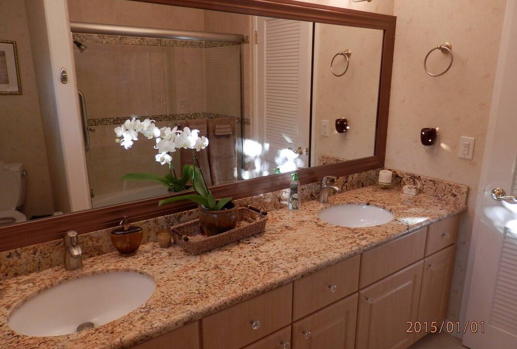 Photo of Bathroom in Cambrian