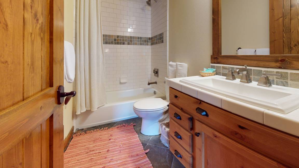 Photo of Bathroom in Mammoth Lakes