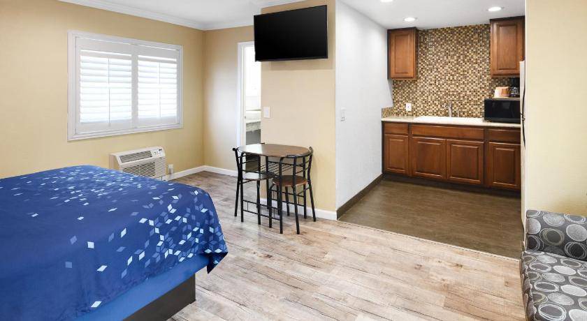 Photo of Bedroom in Carlsbad Village