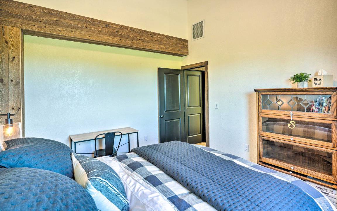Photo of Bedroom in Victor